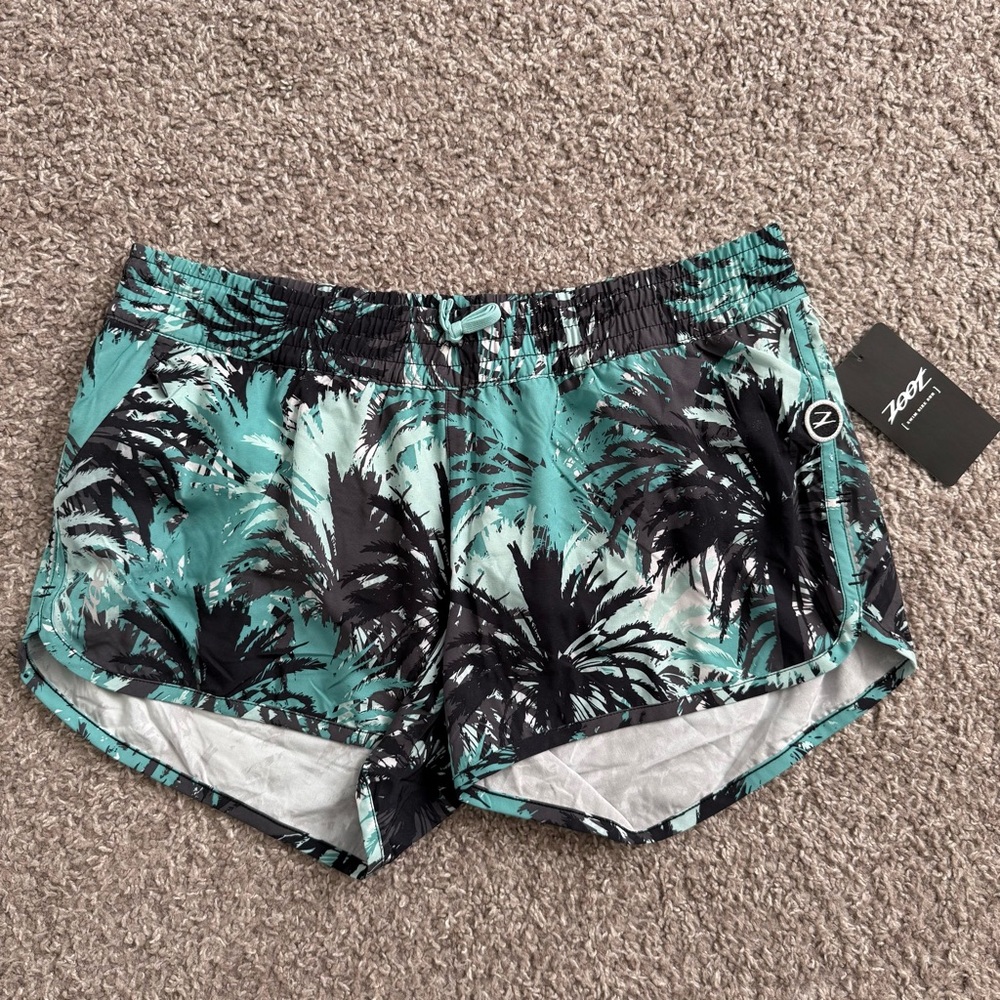 Zoot Sports Women’s Large Blue Grey Lagoon Camo Palm Tree Shorts